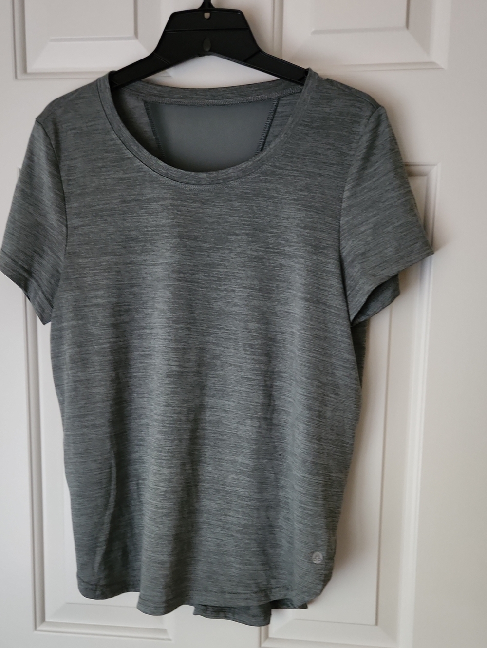Women’s Grey Short-Sleeve Performance Tee